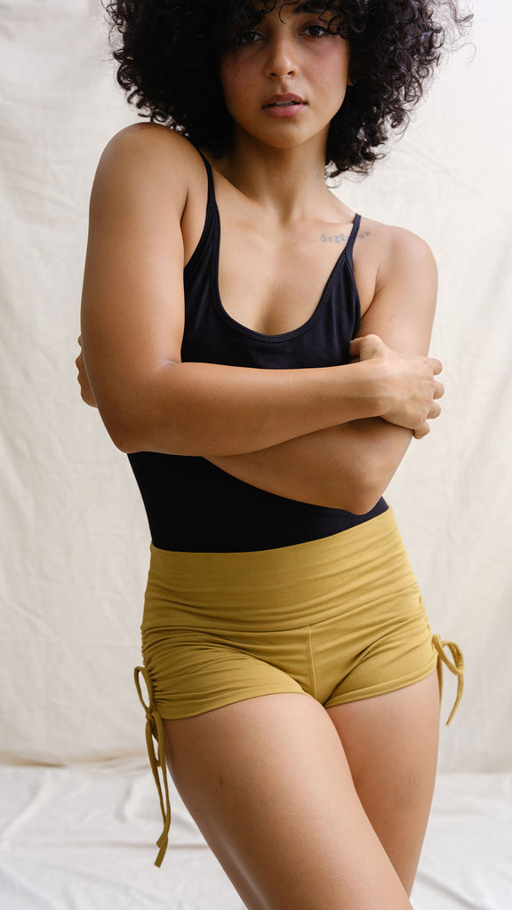 Moonlit Shorts - Golden Honey